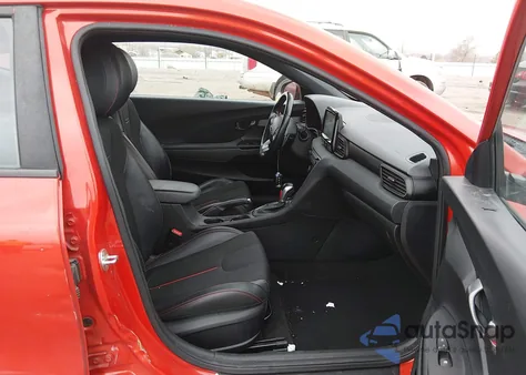 2019 Hyundai Veloster 2.0 Premium z USA, uszkodzony, nr VIN KMHTG6AF3KU005327